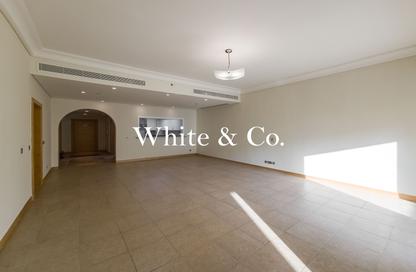 Apartment - 2 - 3 for rent in Al Hamri - Shoreline Apartments - Palm Jumeirah - Dubai