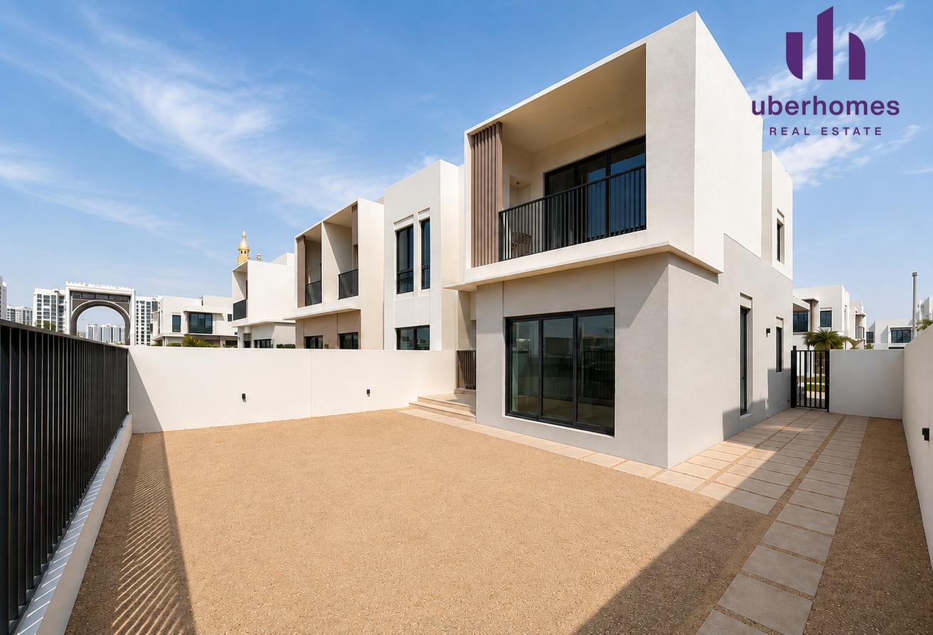 Corner Unit | Single Row | Close to Pool and Park photo 2