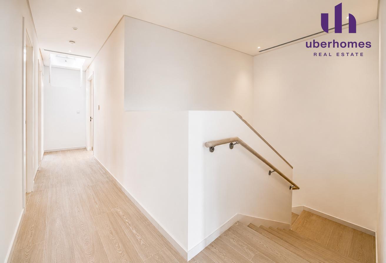 Corner Unit | Single Row | Close to Pool and Park photo 6