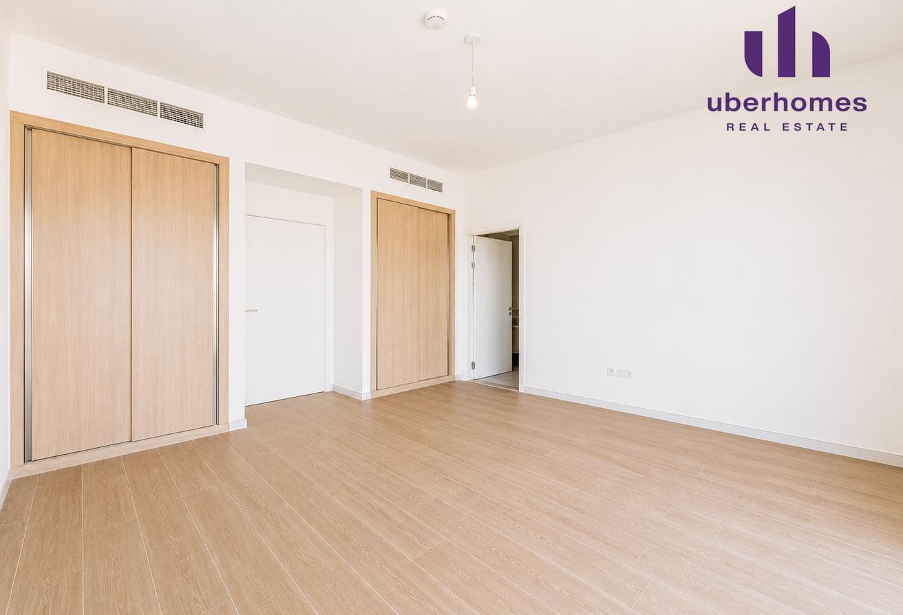 Corner Unit | Single Row | Close to Pool and Park photo 5