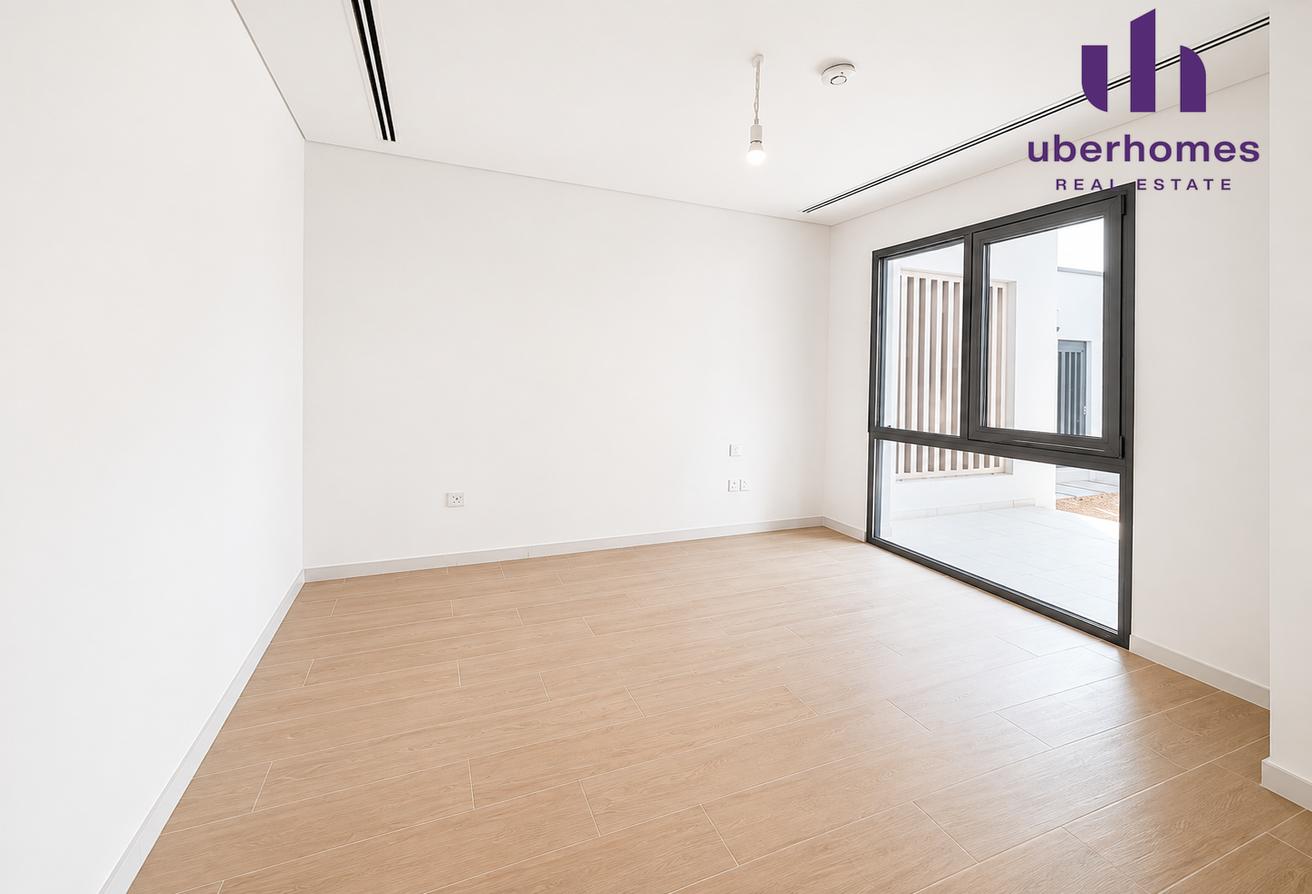 Corner Unit | Single Row | Close to Pool and Park photo 11