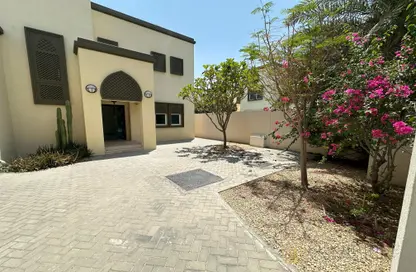 Villa - 3 Bedrooms - 4 Bathrooms for rent in Regional Small - Regional - Jumeirah Park - Dubai