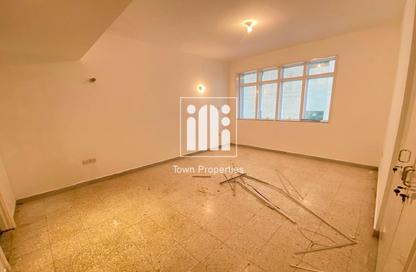 Apartment - 3 Bedrooms - 3 Bathrooms for rent in Al Falah Street - City Downtown - Abu Dhabi Apartment - 3 Bedrooms - 3 Bathrooms for rent in Al Falah Street - City Downtown - Abu Dhabi