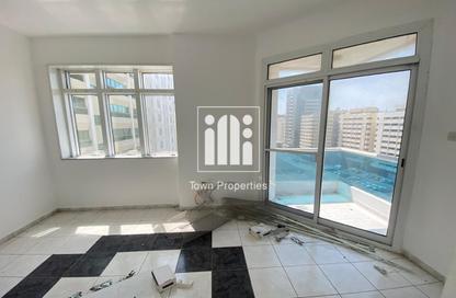 Apartment - 3 Bedrooms - 3 Bathrooms for rent in Al Falah Street - City Downtown - Abu Dhabi