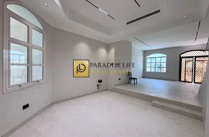 Villa - 5 Bedrooms - 5 Bathrooms for rent in Mirdif Villas - Mirdif - Dubai