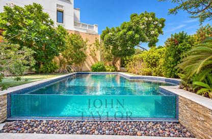 Villa - 4 - 4 for sale in Montgomerie Maisonettes - Emirates Hills - Dubai