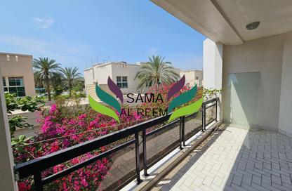 Villa - 4 - 4 for rent in Jumeirah 1 Villas - Jumeirah 1 - Jumeirah - Dubai