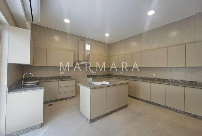 58974347 - Property Image 3
