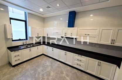 Villa - 6 Bedrooms - 7 Bathrooms for rent in Jumeirah 1 Villas - Jumeirah 1 - Jumeirah - Dubai Villa - 6 Bedrooms - 7 Bathrooms for rent in Jumeirah 1 Villas - Jumeirah 1 - Jumeirah - Dubai
