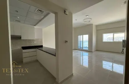 شقة - 2 غرف نوم - 3 حمامات للبيع في بروفايل ريزيدنس - مدينة دبي الرياضية - دبي