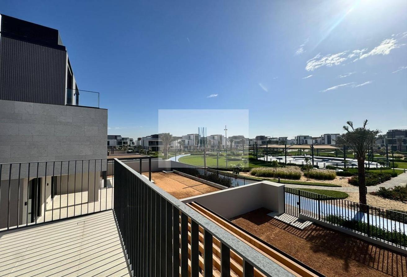 1 MONTH FREE / BRAND NEW / PARK AND POOL FACING photo 8