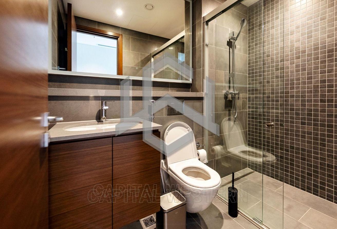 Brand New | Luxurious | Fully Furnished photo 4