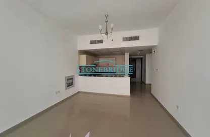 Apartment - 1 Bedroom - 2 Bathrooms for rent in UniEstate Sports Tower - Dubai Sports City - Dubai