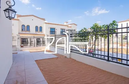 Townhouse - 2 Bedrooms - 4 Bathrooms for sale in Bloom Living - Zayed City (Khalifa City C) - Khalifa City - Abu Dhabi