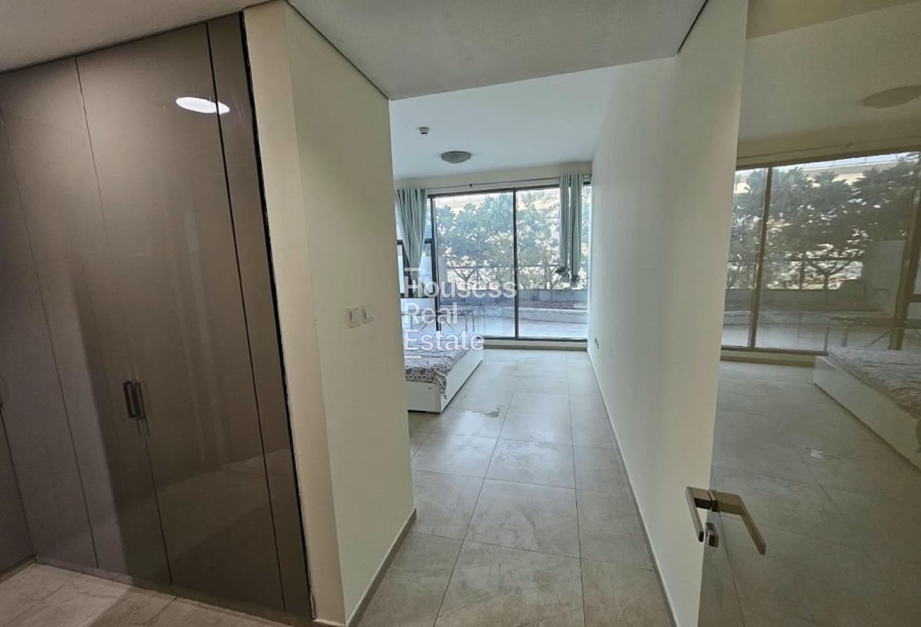 Spacious 2BR with Balcony|Furnished|Near Metro photo 9