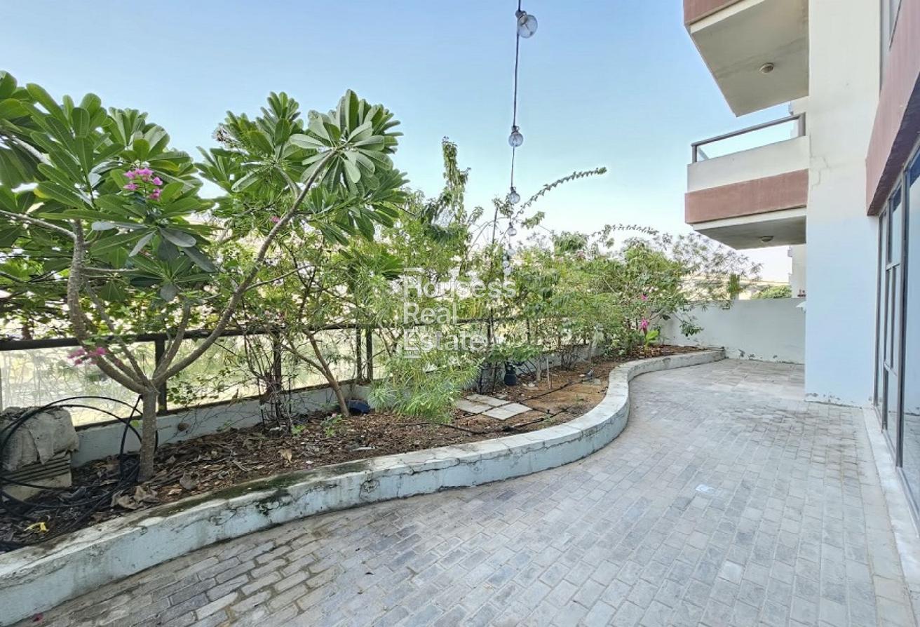 Spacious 2BR with Balcony|Furnished|Near Metro photo 14