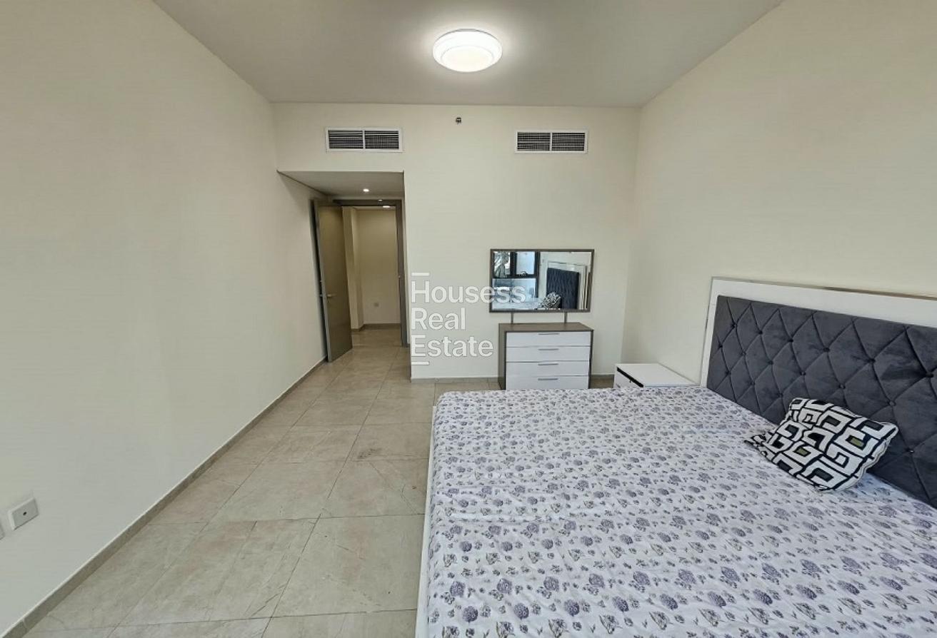 Spacious 2BR with Balcony|Furnished|Near Metro photo 5