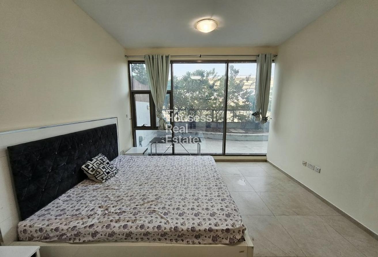 Spacious 2BR with Balcony|Furnished|Near Metro photo 4
