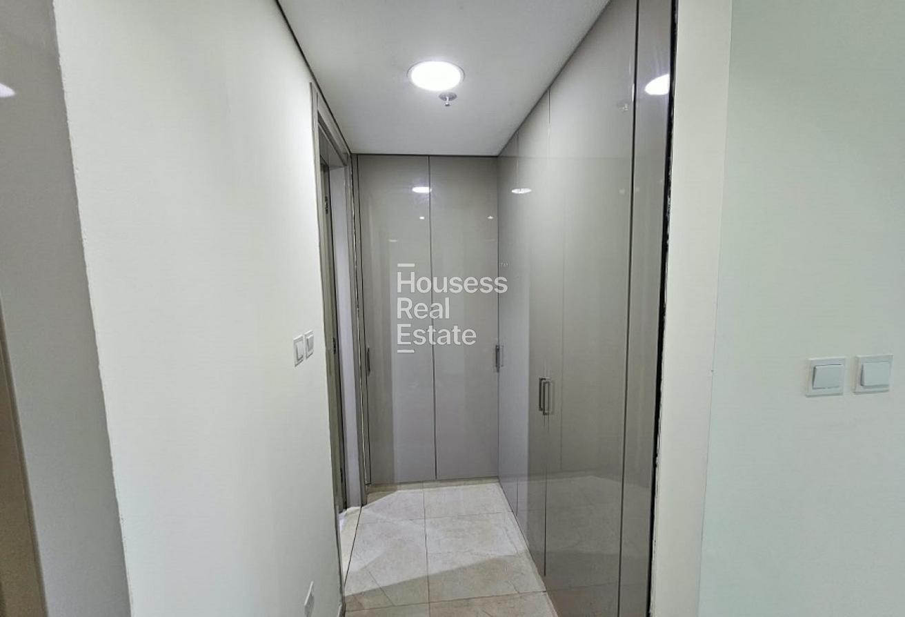 Spacious 2BR with Balcony|Furnished|Near Metro photo 17