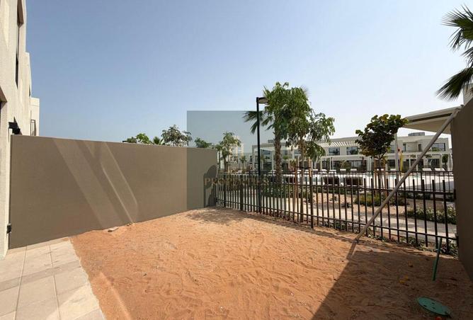 70298940 - صورة العقار 3