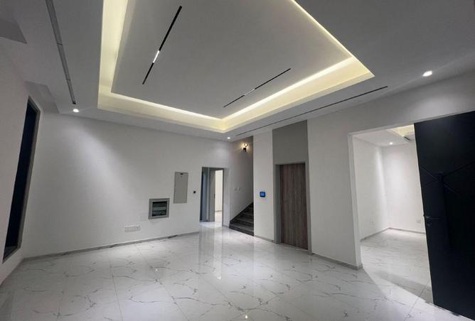 72719788 - Property Main Image