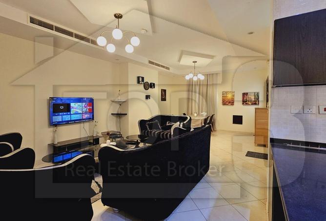fully furnished ,3BHK villa/2 parking/Big Garden photo 3