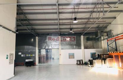 Warehouse - Studio - 3 Bathrooms for rent in RAS - Umm Ramool - Dubai Warehouse - Studio - 3 Bathrooms for rent in RAS - Umm Ramool - Dubai