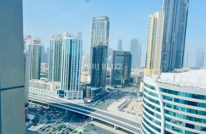 مكتب - استوديو للايجار في B2B  برج - الخليج التجاري - دبي