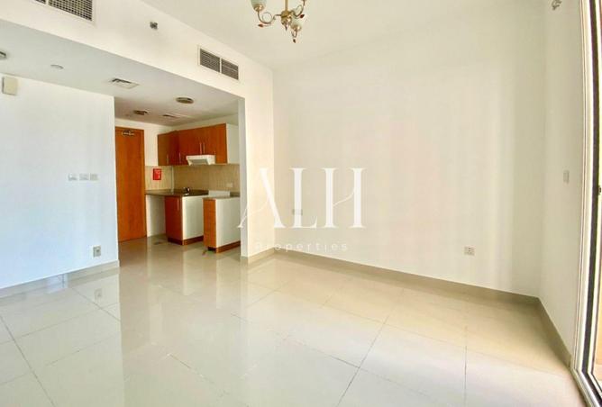 81923640 - Property Image 3