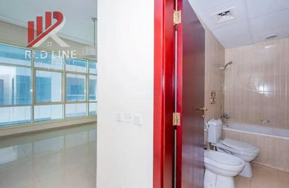 Apartment - 2 Bedrooms - 2 Bathrooms for rent in Al Khan Corniche - Al Khan - Sharjah