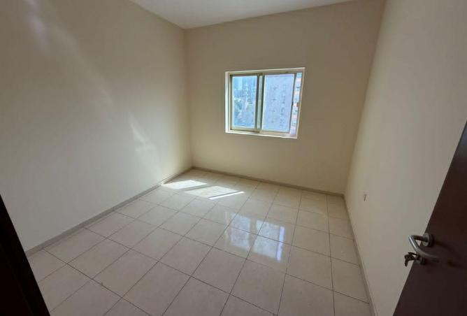 56127640 - Property Image 2