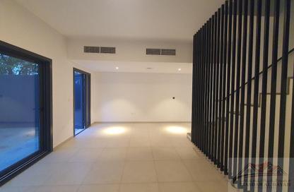 Townhouse - 2 - 3 for rent in Sarab 2 - Aljada - Sharjah