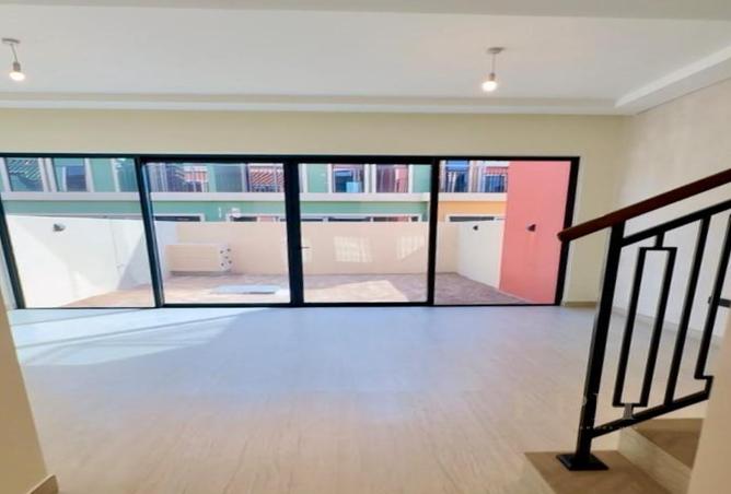 83247390 - صورة العقار 3