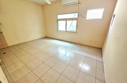 Apartment - Studio - 1 Bathroom for rent in Fire Station Road - Muwaileh - Sharjah