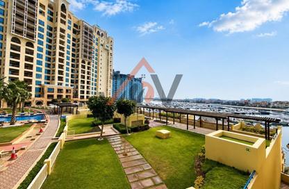 Apartment - 2 Bedrooms - 4 Bathrooms for rent in Marina Residences 2 - Marina Residences - Palm Jumeirah - Dubai