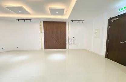 Office Space - Studio - 1 Bathroom for rent in Bay Square Building 2 - Bay Square - Business Bay - Dubai