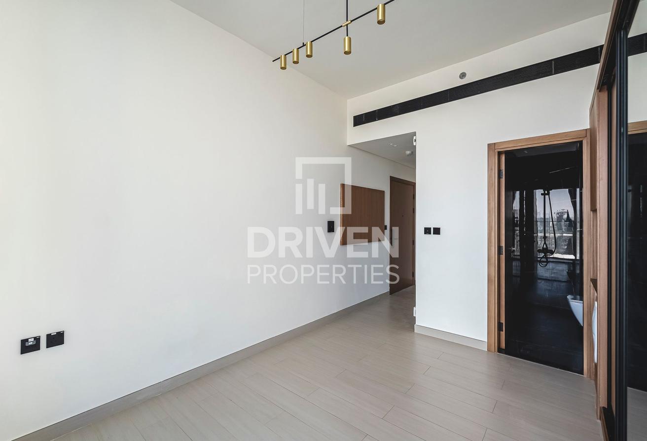 Modern Vacant Studio | Smart Home | High Floor photo 3