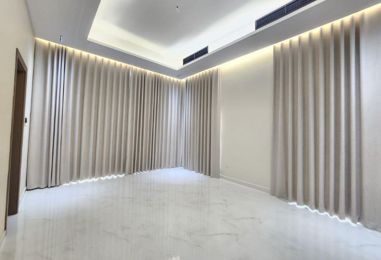 Brand New | Bright Villa | Lush Quality photo 11