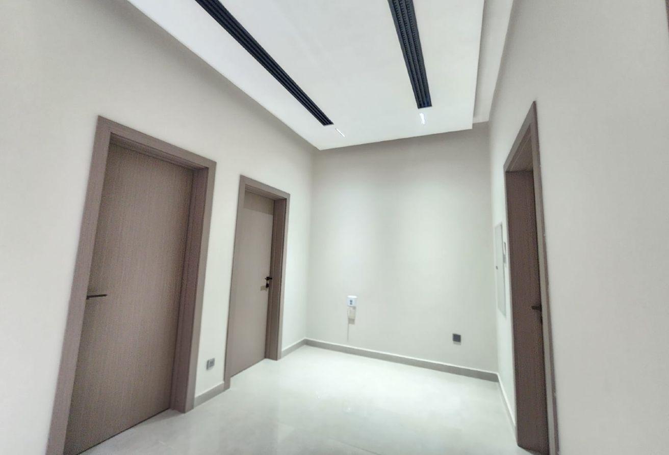 Brand New | Bright Villa | Lush Quality photo 13