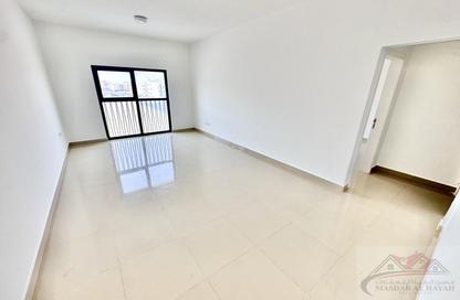 Apartment - 1 - 1 for rent in Muweileh Community - Muwaileh Commercial - Sharjah