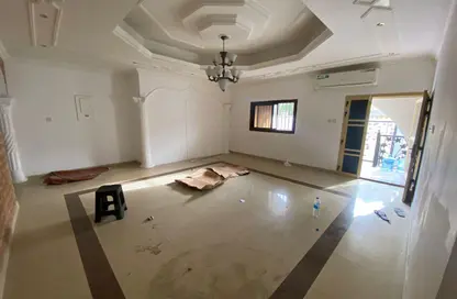 Villa - 3 Bedrooms - 2 Bathrooms for rent in Sheikh Jaber Al Sabah Street - Al Naimiya - Al Nuaimiya - Ajman