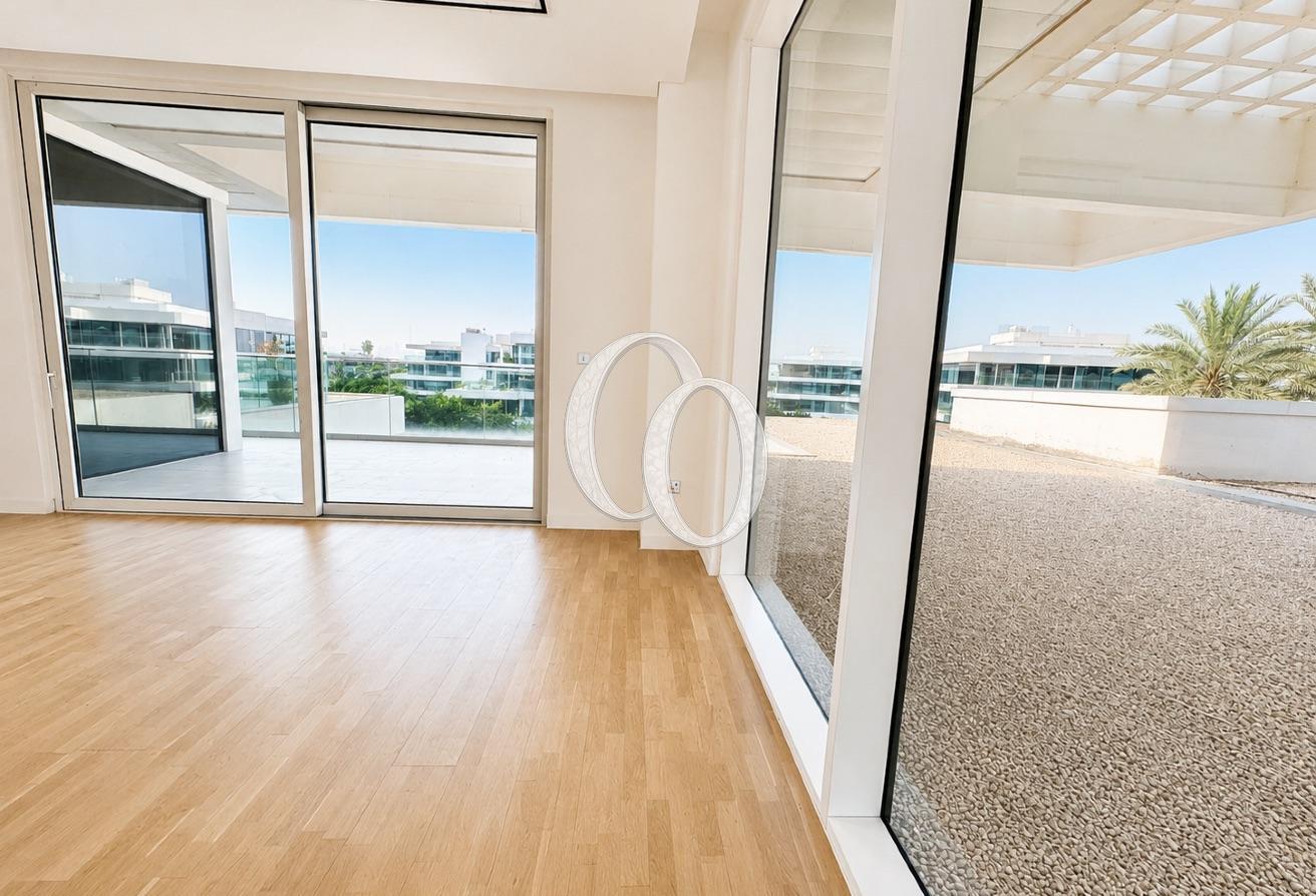 Contemporary | Ready Vacant | Master Burj Views photo 14