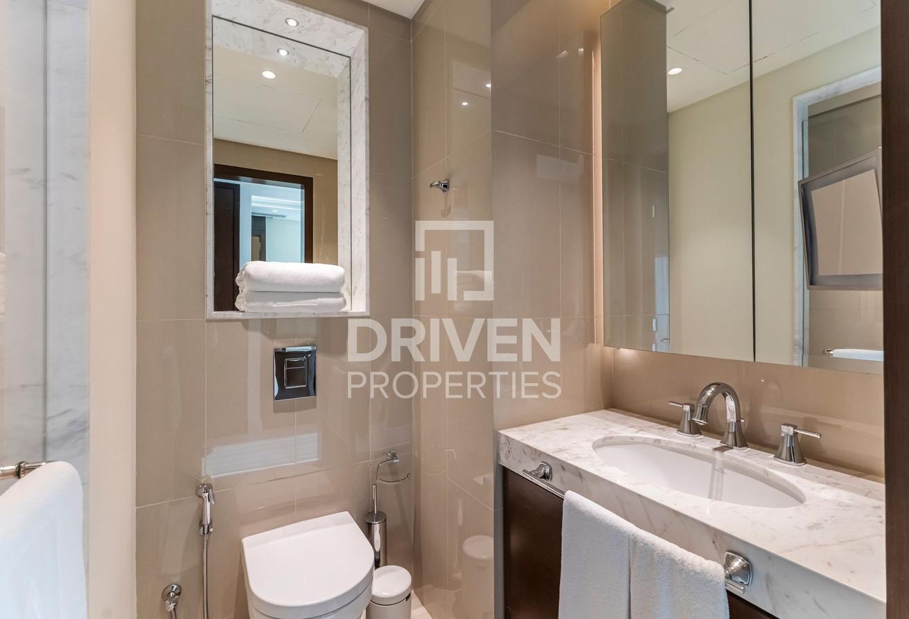 Ready to move in | Prime Location and Furnished photo 12