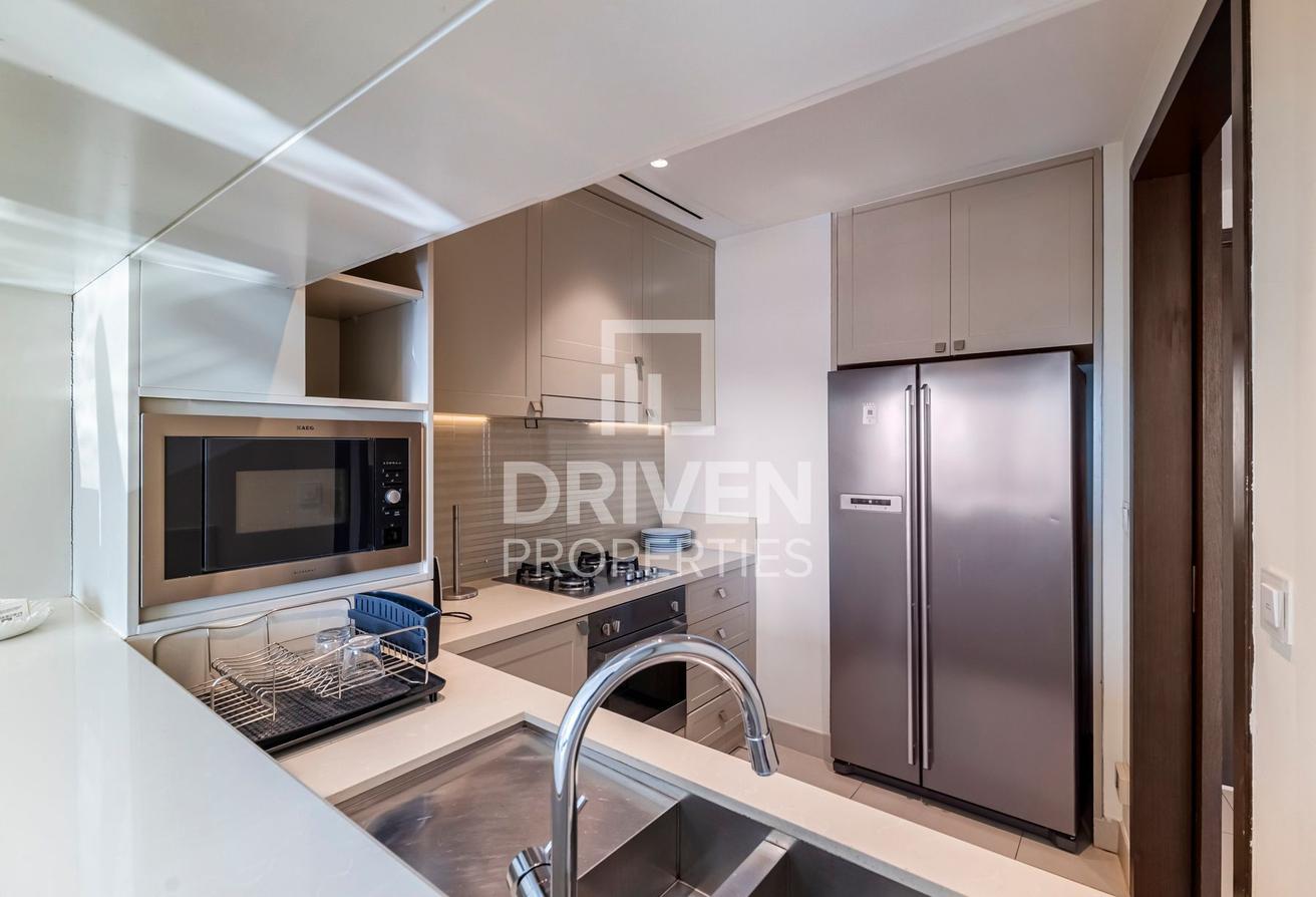 Ready to move in | Prime Location and Furnished photo 10