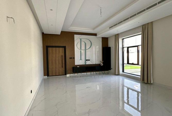 2Oewvpx8T9E - Property Image 2