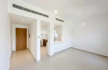 Apartment - 2 Bedrooms - 2 Bathrooms for rent in The Gardens Buildings - The Gardens - Dubai
