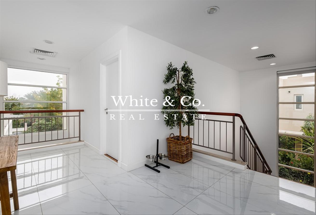 Upgraded Floors| Single Row | Private Pool photo 6