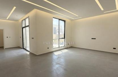 Villa - 6 - 7 for rent in Al Aweer 1 - Al Aweer - Dubai