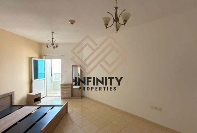 82811700 - Property Image 3