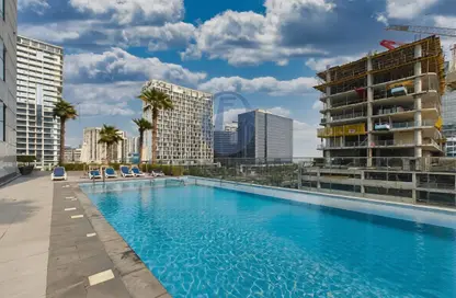 Apartment - Studio - 1 Bathroom for rent in SOL Bay - Business Bay - Dubai